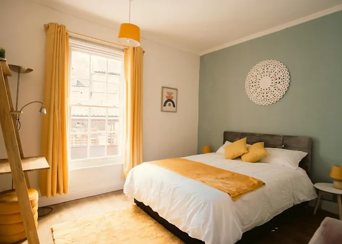 Entire Character Property In Heart Of Norwich