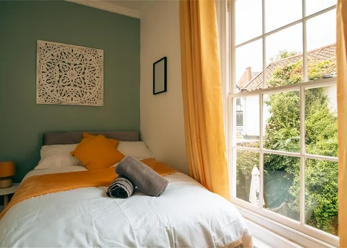 Entire Character Property In Heart Of Norwich